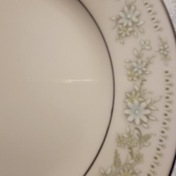 Noritake Ivory China Pattern Lexine 7007 Set of Three Dessert/Bread Vintage - Picture 4 of 7